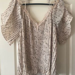 Anthropologie Vanessa Virginia cold shoulder top